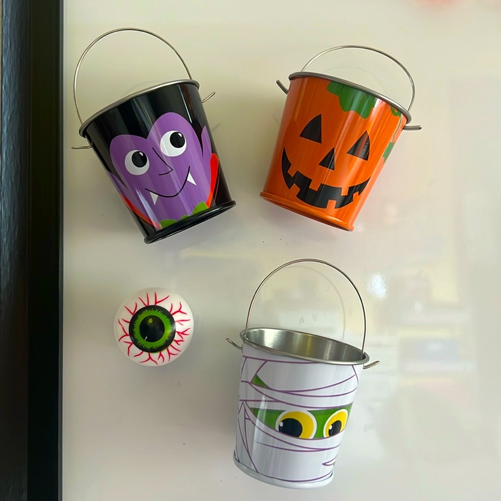 🎃👻 New 1 set of Halloween Magnets